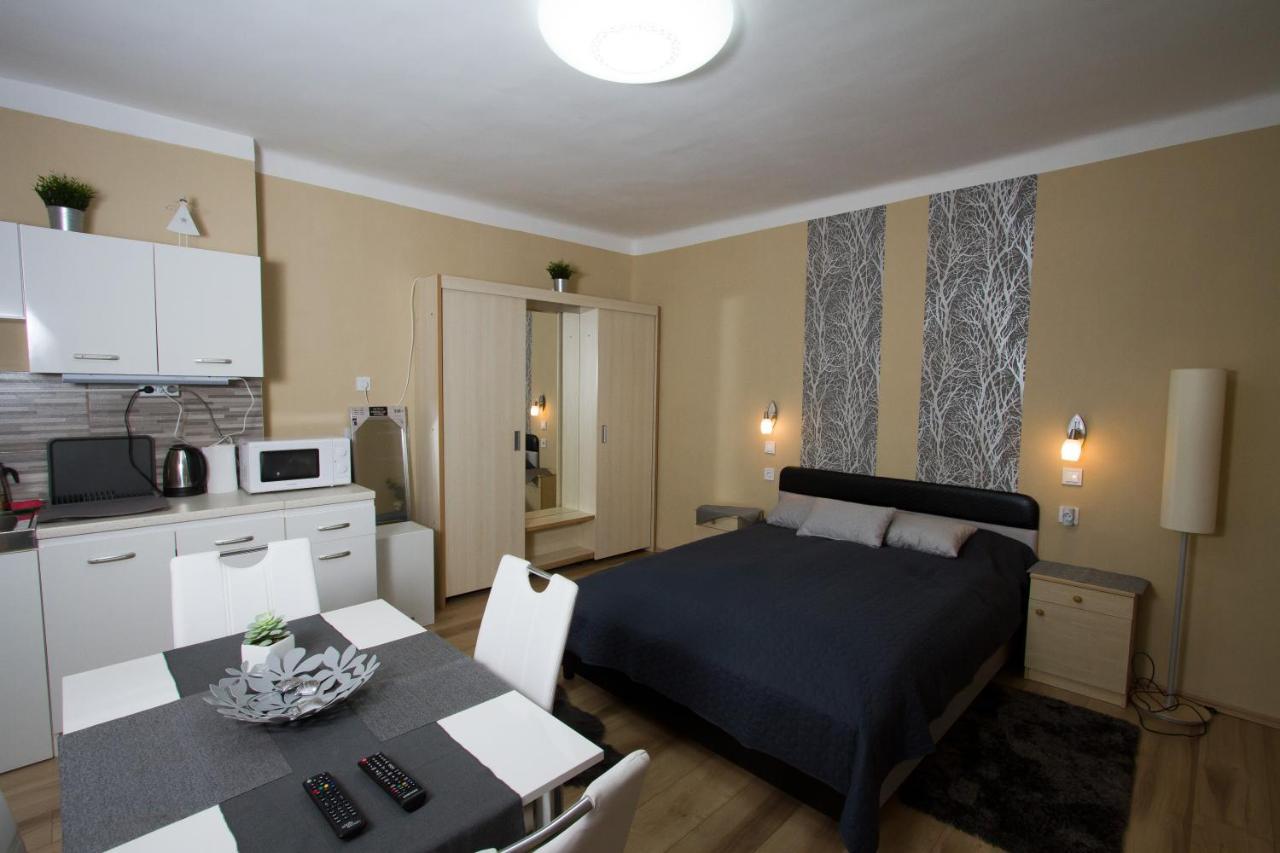 Angyal Apartman Cserkeszolo Ngoại thất bức ảnh
