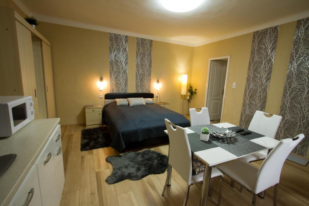 Angyal Apartman Cserkeszolo Ngoại thất bức ảnh